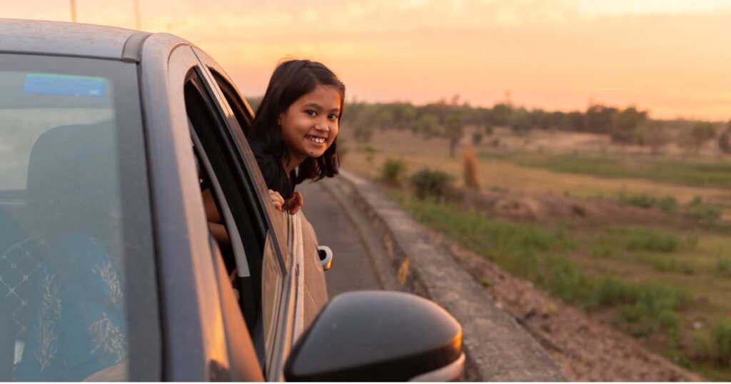 How to Travel Between Small Towns (Car-Free or With a Car)